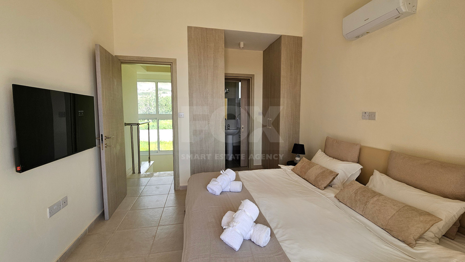 Luxury three Bedroom Villas for Sale in Coral Bay, Peyia
