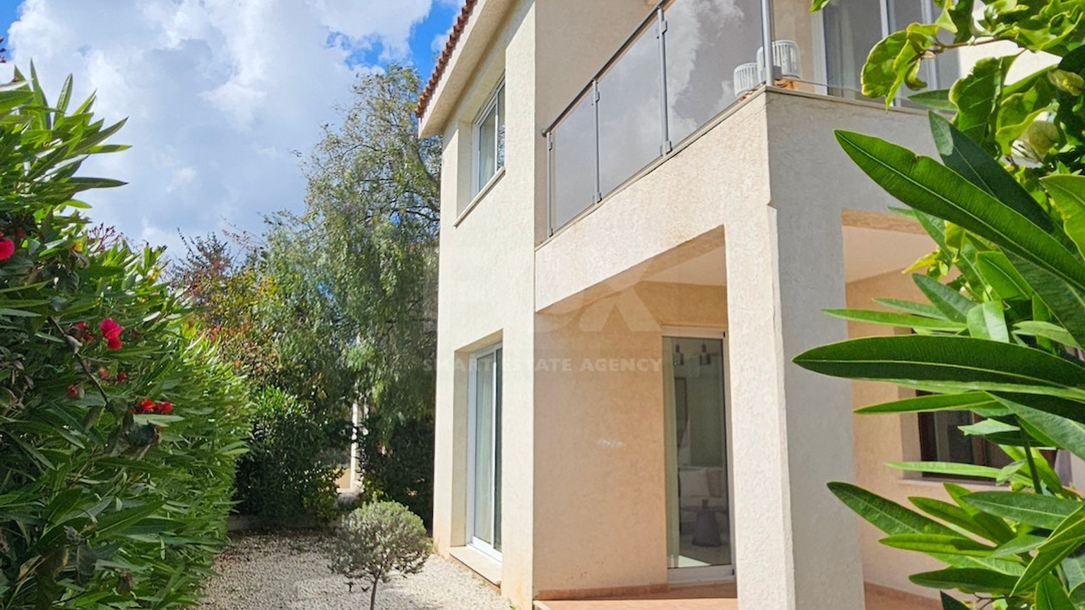 Luxury three Bedroom Villas for Sale in Coral Bay, Peyia