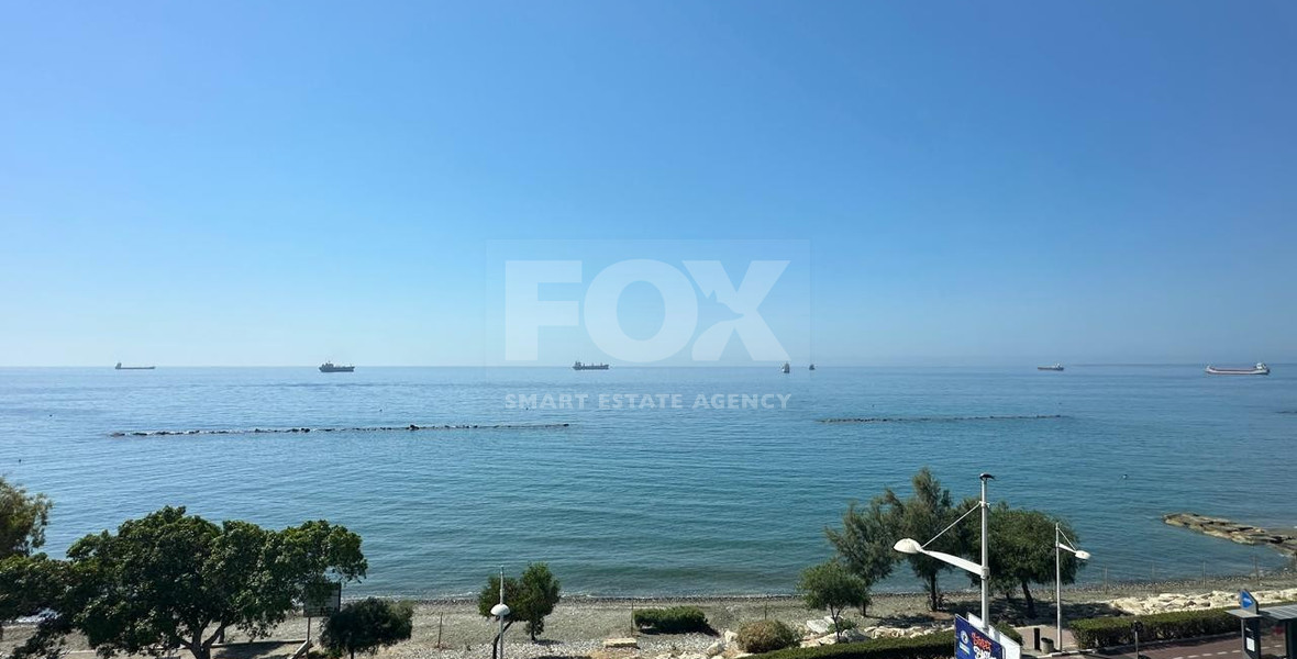Three-Bedroom Apartment Just 200m from the Beach – Neapoli