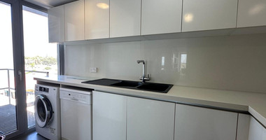 Three-Bedroom Apartment Just 200m from the Beach – Neapoli