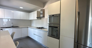 Three-Bedroom Apartment Just 200m from the Beach – Neapoli