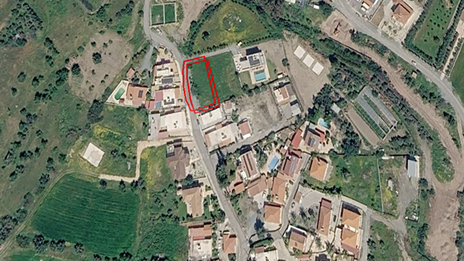 Flat and Wide 883 m2 Residential Field with Building License for Sale in Pyrgos Lemesou