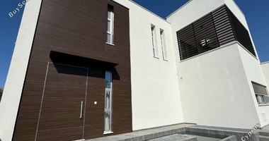 For sale Luxury 5-Bedroom Contemporary Villa with Panoramic Sea Views Yeroskipou, Paphos