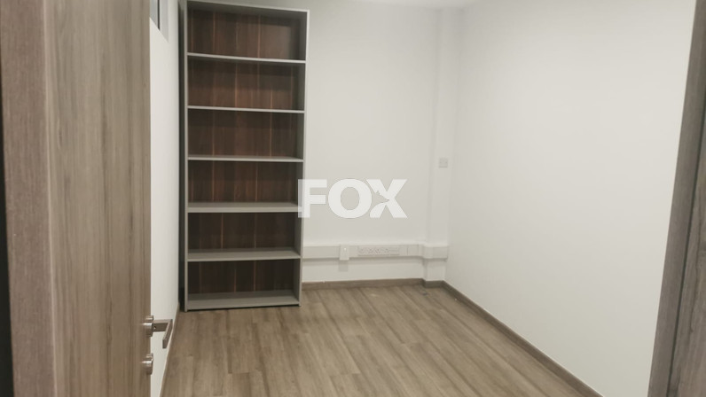 Office 150 m² for rent in Agia Zoni, Limassol, Cyprus