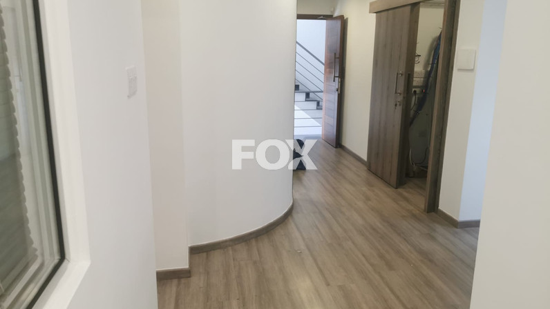 Office 150 m² for rent in Agia Zoni, Limassol, Cyprus