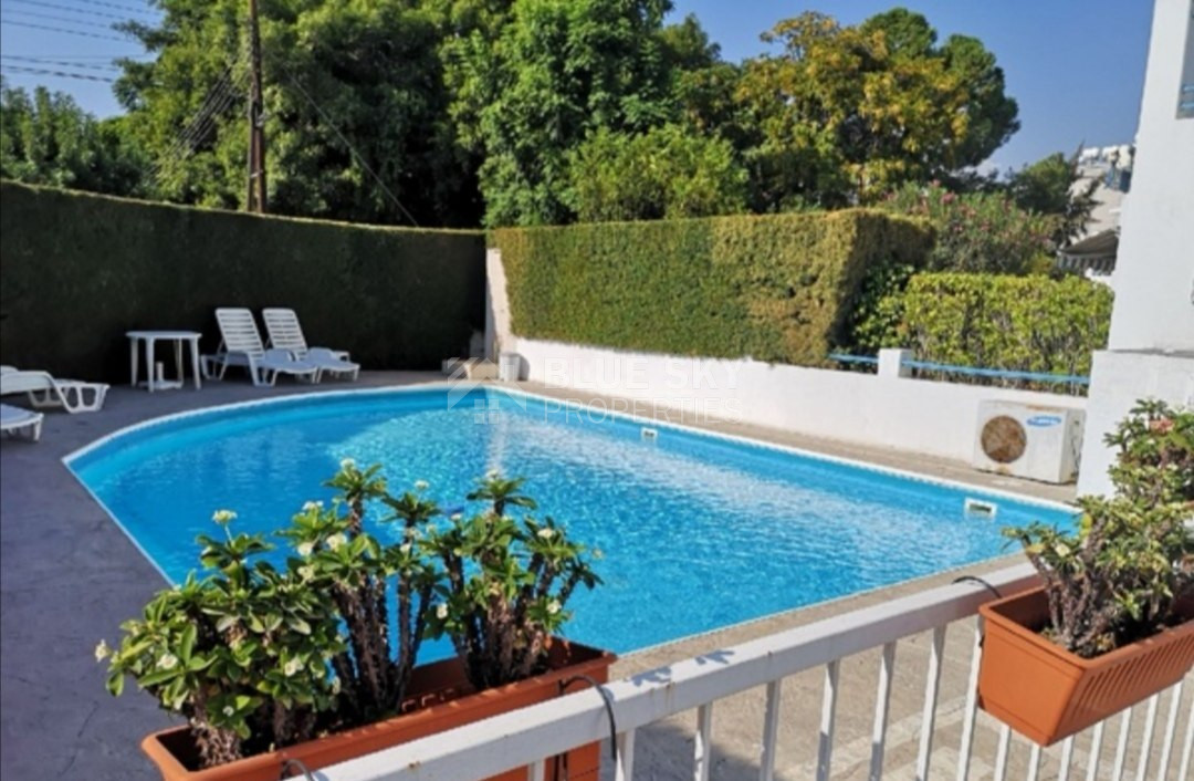 Renovated Two-Bedroom Ground Floor Apartment with Private Garden, Germasogeia