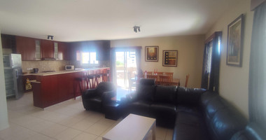 Spacious three Bedroom Upper House for Rent in Agia Zoni