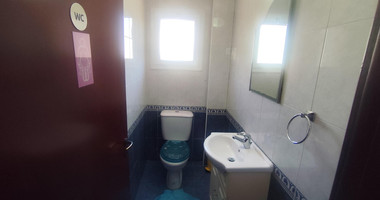 Spacious three Bedroom Upper House for Rent in Agia Zoni