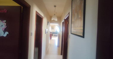 Spacious three Bedroom Upper House for Rent in Agia Zoni