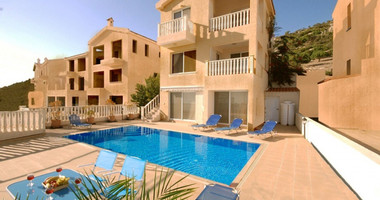 Luxury six Bedroom Villa with Panoramic Sea Views – Peyia, Paphos for sale