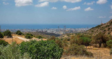 Detached 3-Bedroom Villa with Pool on Approx. 4,905 m² Land Share – Agios Athanasios, Limassol