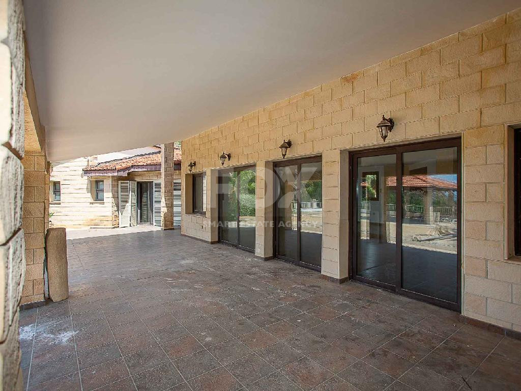 Detached 3-Bedroom Villa with Pool on Approx. 4,905 m² Land Share – Agios Athanasios, Limassol
