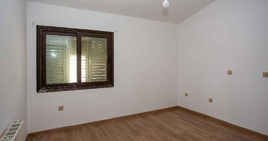 Detached 3-Bedroom Villa with Pool on Approx. 4,905 m² Land Share – Agios Athanasios, Limassol