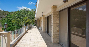 Detached 3-Bedroom Villa with Pool on Approx. 4,905 m² Land Share – Agios Athanasios, Limassol