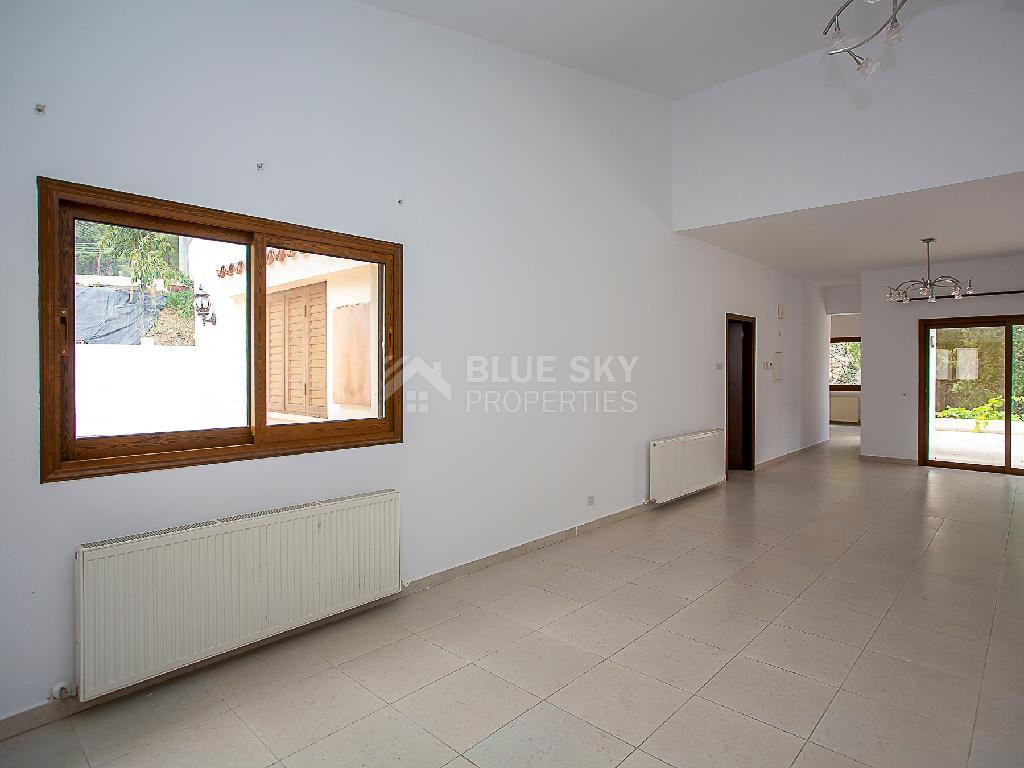 Ground Floor 4-Bedroom House with Separate Title Deed – Moniatis, Limassol Property Description