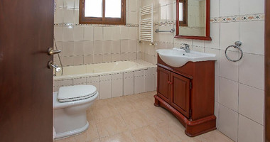 Ground Floor 4-Bedroom House with Separate Title Deed – Moniatis, Limassol Property Description