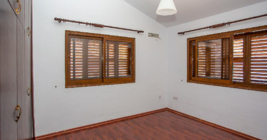 Ground Floor 4-Bedroom House with Separate Title Deed – Moniatis, Limassol Property Description