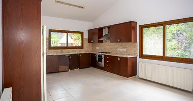 Ground Floor 4-Bedroom House with Separate Title Deed – Moniatis, Limassol Property Description