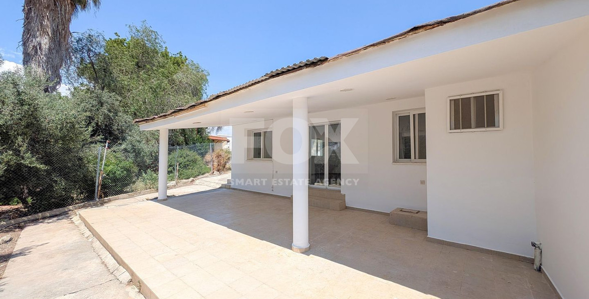Spacious four Bedroom Ground Floor Residence with Large Plot & Development Potential for sale in Anarita , Paphos