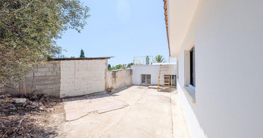 Spacious four Bedroom Ground Floor Residence with Large Plot & Development Potential for sale in Anarita , Paphos