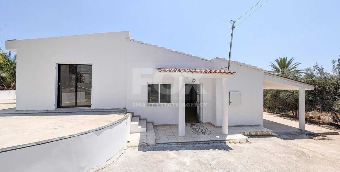 Spacious four Bedroom Ground Floor Residence with Large Plot & Development Potential for sale in Anarita , Paphos