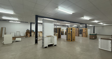SALE: WAREHOUSE IN PRIME LOCATION INDUSTRIAL AREA OFFERING COVERED AREA OF 2,100 SQM ON A PLOT OF 4467