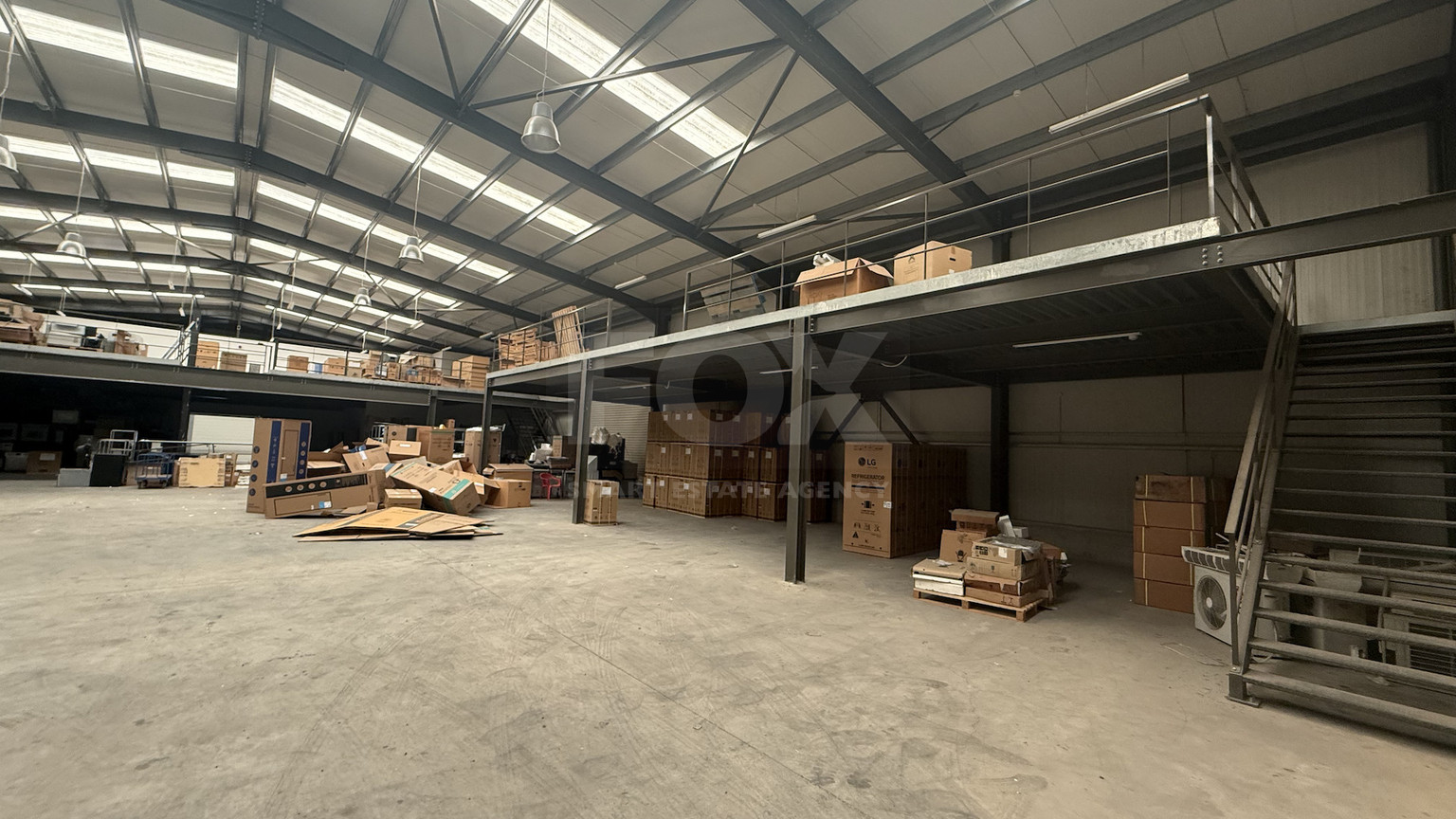 SALE: WAREHOUSE IN PRIME LOCATION INDUSTRIAL AREA OFFERING COVERED AREA OF 2,100 SQM ON A PLOT OF 4467