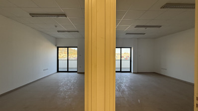 SALE: WAREHOUSE IN PRIME LOCATION INDUSTRIAL AREA OFFERING COVERED AREA OF 2,100 SQM ON A PLOT OF 4467