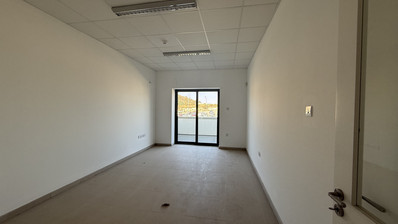 SALE: WAREHOUSE IN PRIME LOCATION INDUSTRIAL AREA OFFERING COVERED AREA OF 2,100 SQM ON A PLOT OF 4467