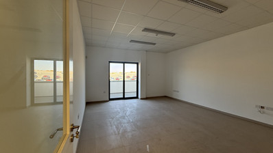 SALE: WAREHOUSE IN PRIME LOCATION INDUSTRIAL AREA OFFERING COVERED AREA OF 2,100 SQM ON A PLOT OF 4467