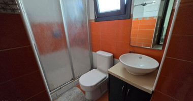 Four-Bedroom Detached House for Sale in Palodeia: with Pool in a Quiet Cul-de-Sac