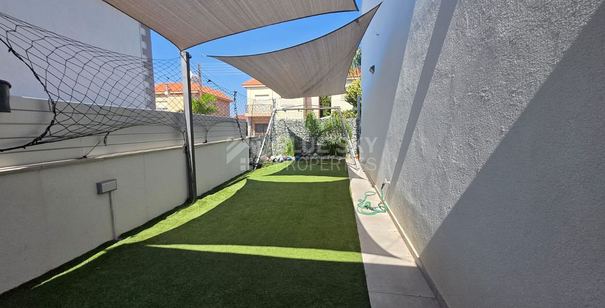 Four-Bedroom Detached House for Sale in Palodeia: with Pool in a Quiet Cul-de-Sac