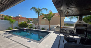 Four-Bedroom Detached House for Sale in Palodeia: with Pool in a Quiet Cul-de-Sac