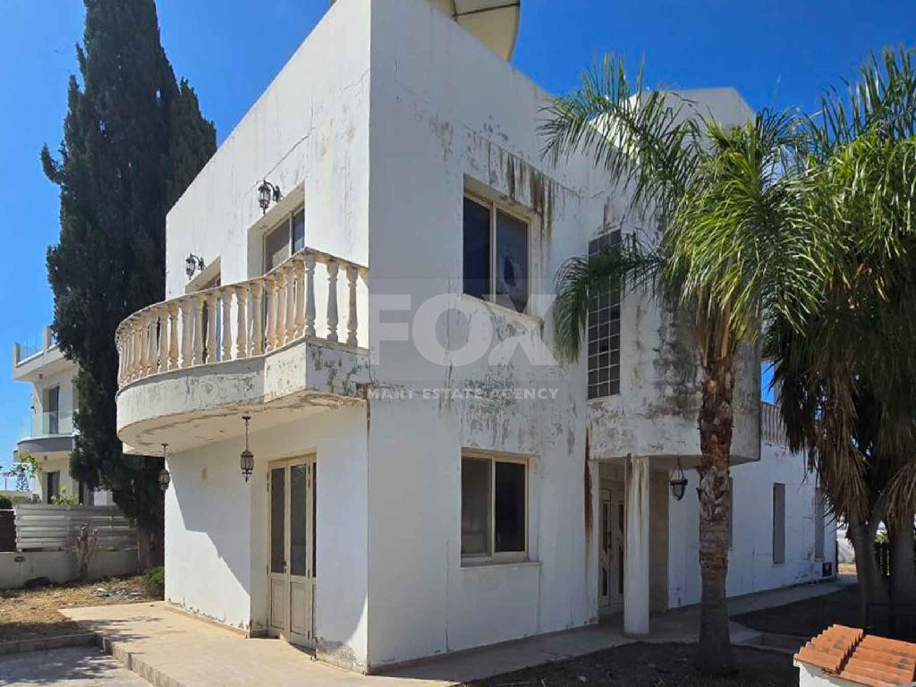 Four Bedroom Detached House with Pool for Sale in Anarita | Roof Garden
