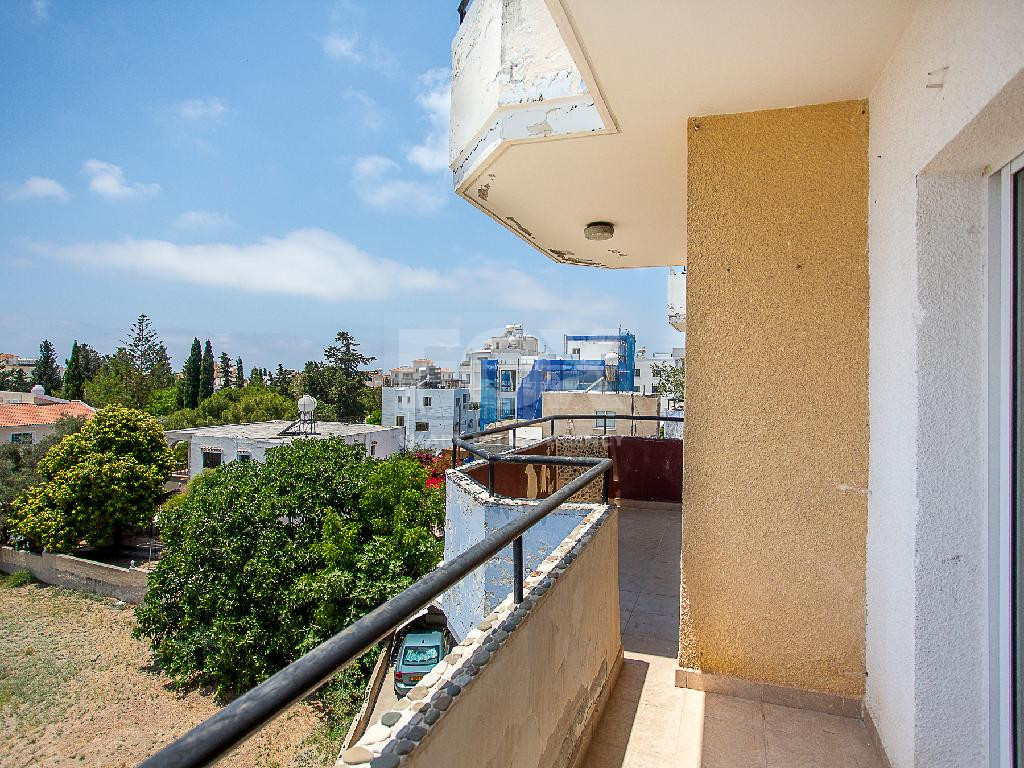 Spacious two Bedroom Apartment on third floor in Peaceful Agios Theodoros with seperate title deeds