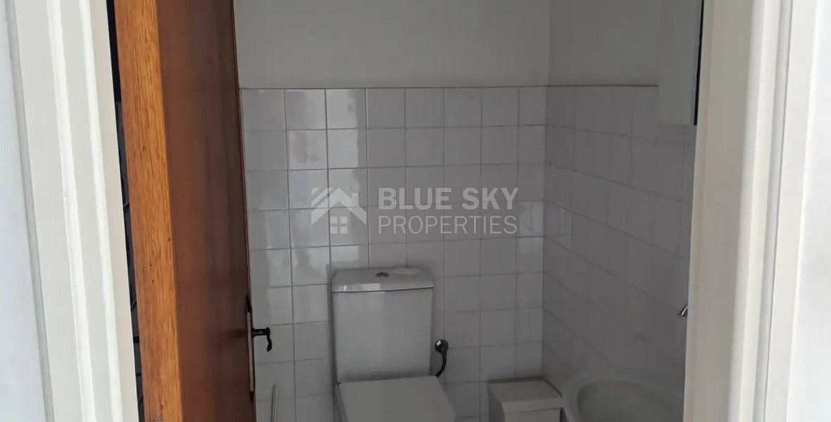 Office for Rent in Agia Zoni, Limassol – 53 m² on Main Road