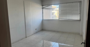 Office for Rent in Agia Zoni, Limassol – 53 m² on Main Road