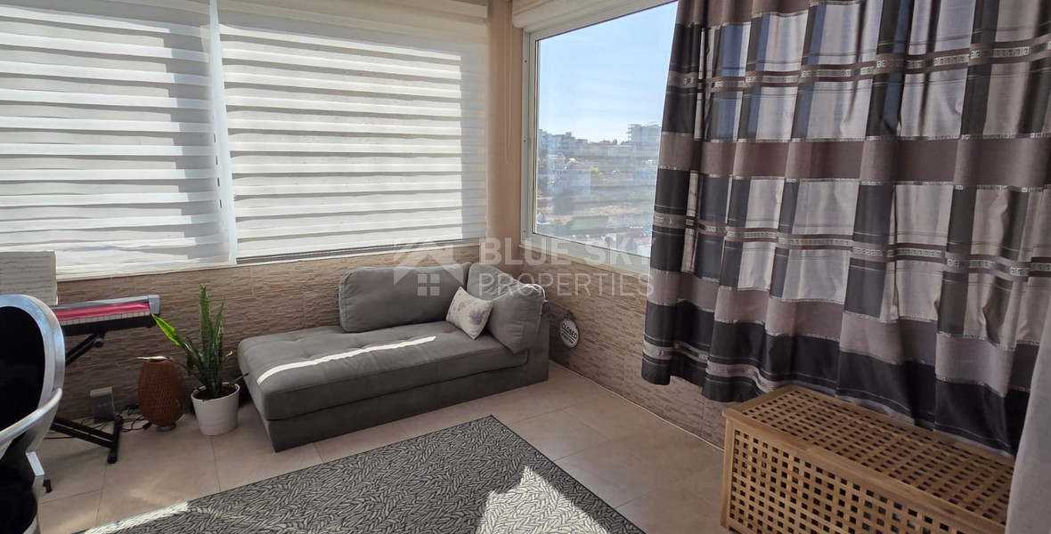 Modern Renovated Two-Bedroom Apartment with Sea Views in the Heart of Mesa Geitonia