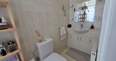 Modern Renovated Two-Bedroom Apartment with Sea Views in the Heart of Mesa Geitonia