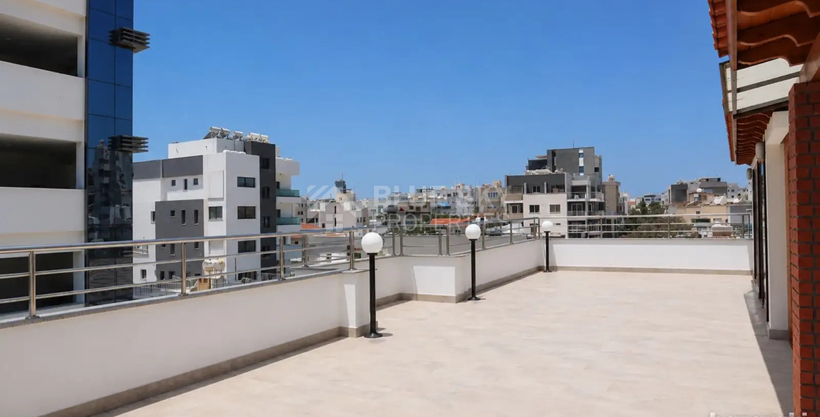 Spacious  three Bedroom Penthouse with Panoramic Views | Agia Zoni, Limassol
