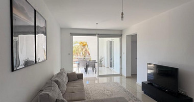 Beautiful Renovated Two Bedroom Apartment for Rent in Agios Theodorou, Paphos