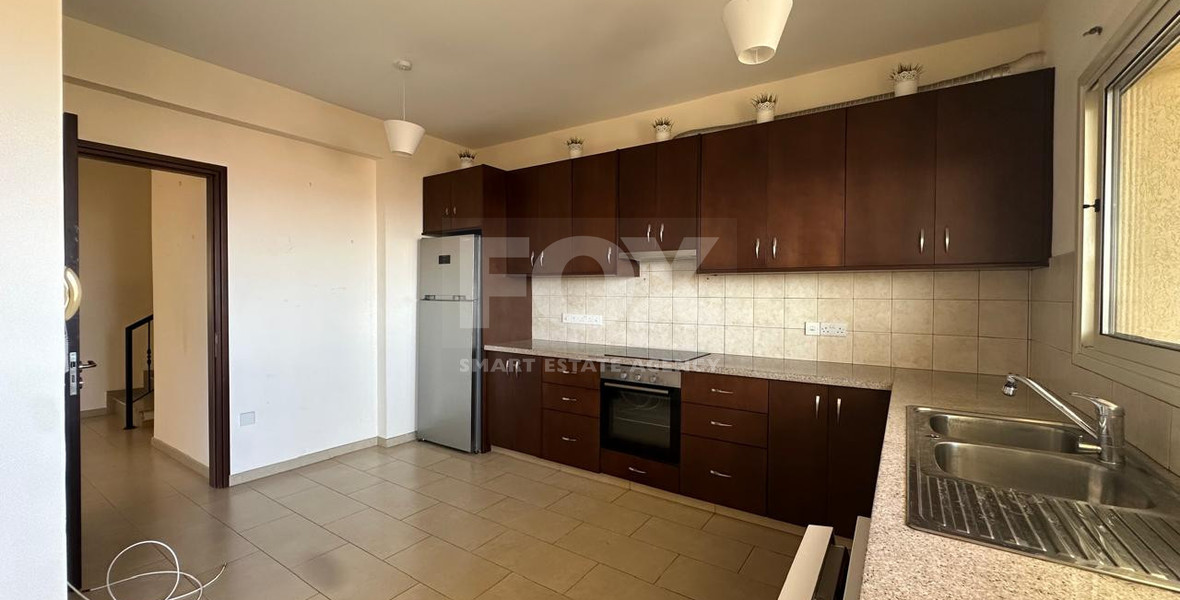 For Rent Spacious Unfurnished three-Bedroom Maisonette with Sea Views in Agios Athanasios