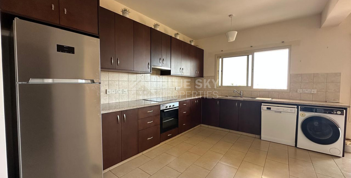 For Rent Spacious Unfurnished three-Bedroom Maisonette with Sea Views in Agios Athanasios