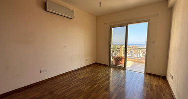 For Rent Spacious Unfurnished three-Bedroom Maisonette with Sea Views in Agios Athanasios