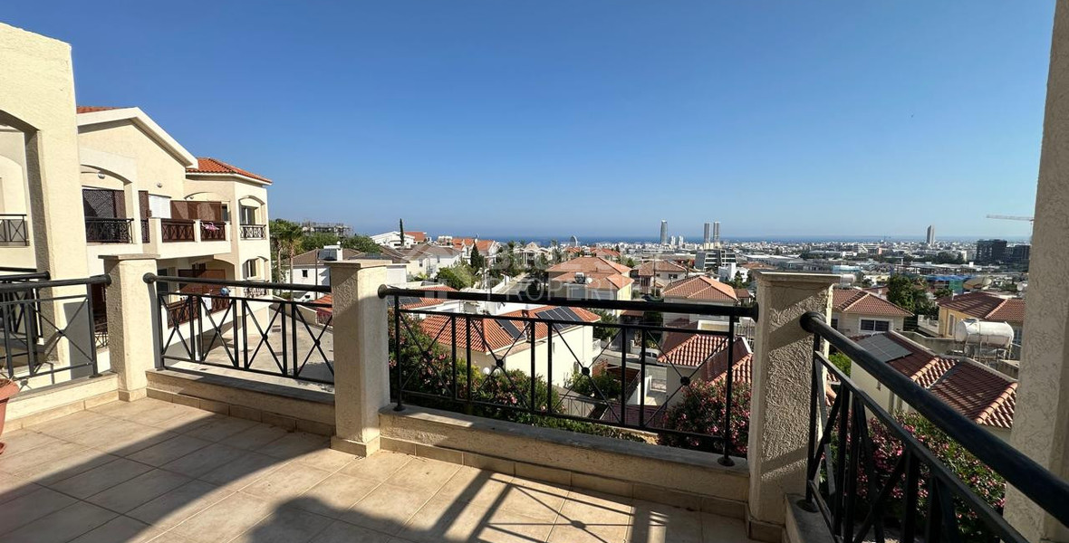 For Rent Spacious Unfurnished three-Bedroom Maisonette with Sea Views in Agios Athanasios