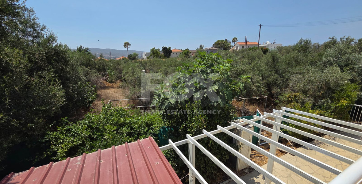 Four-Bedroom House for Rent in Moni, Limassol with Private Pool and Large Garden