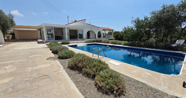 Four-Bedroom House for Rent in Moni, Limassol with Private Pool and Large Garden
