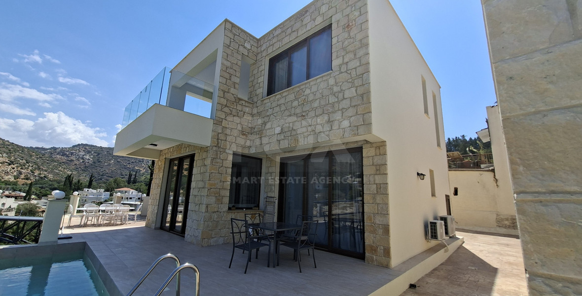 THREE BEDROOM VILLA FOR RENT