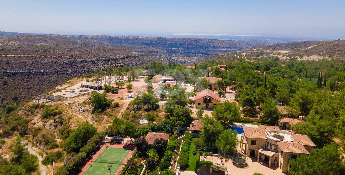 Luxurious Private Villa for Sale in Souni, Limassol
