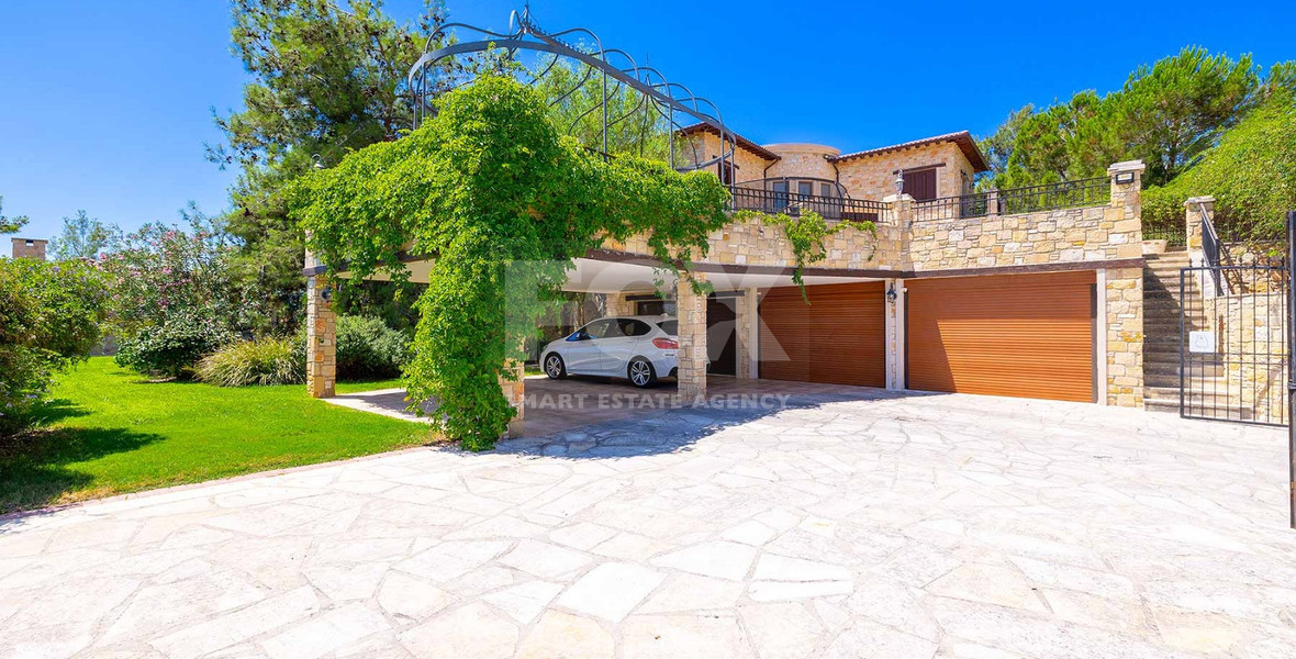 Luxurious Private Villa for Sale in Souni, Limassol